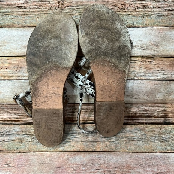 Ancient Greek Cow Hide Back Strap Sandals - Picture 4 of 7